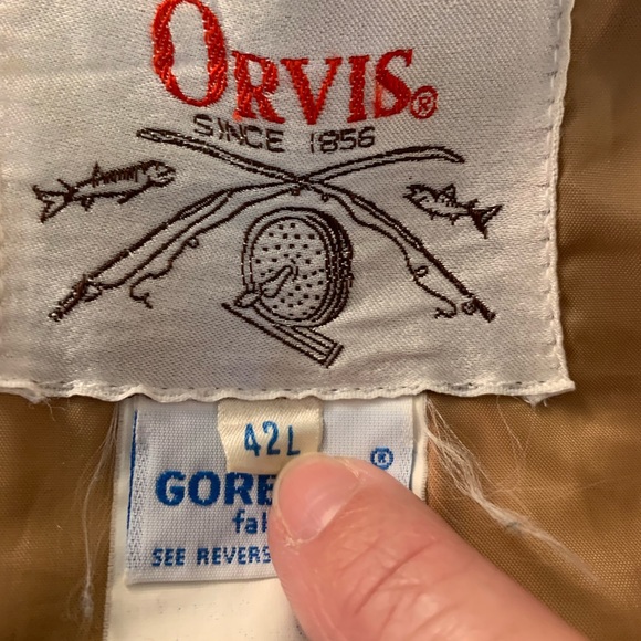 Mens knee-length trench coat. Orvis, 42 Long. Gortex, waterproof, no liner. Tan. - Picture 2 of 11